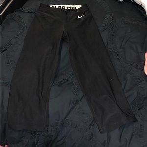 Nike crop leggings